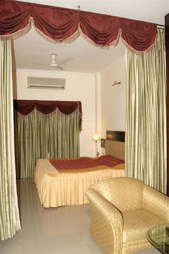 Hotel New Temples Town Varanasi Exterior foto